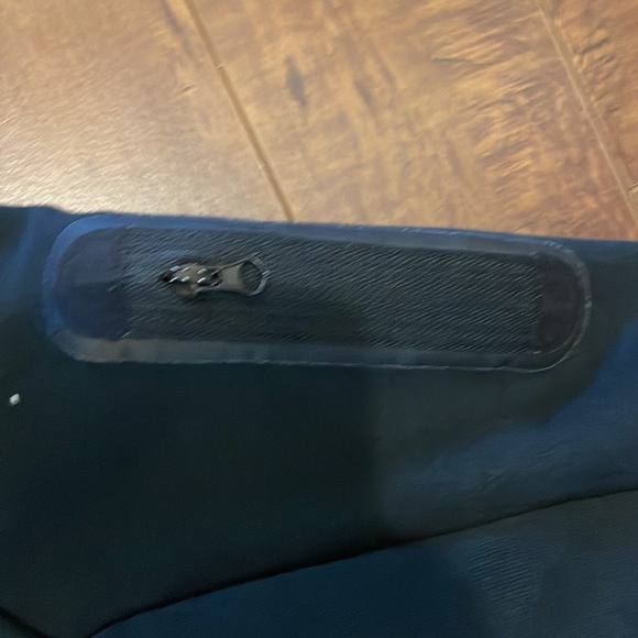 Black Nike Tech - Picture 3 of 4